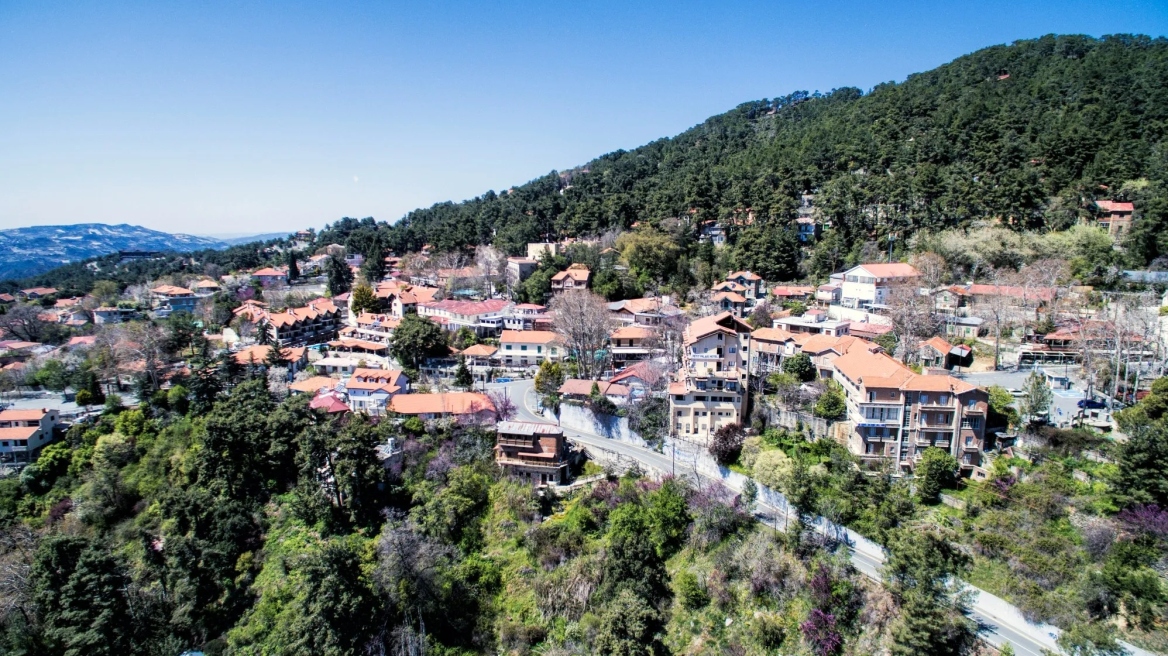 Πλάτρες: Το κοσμοπολίτικο ορεινό χωριό της Κύπρου που μάγεψε τον Σεφέρη