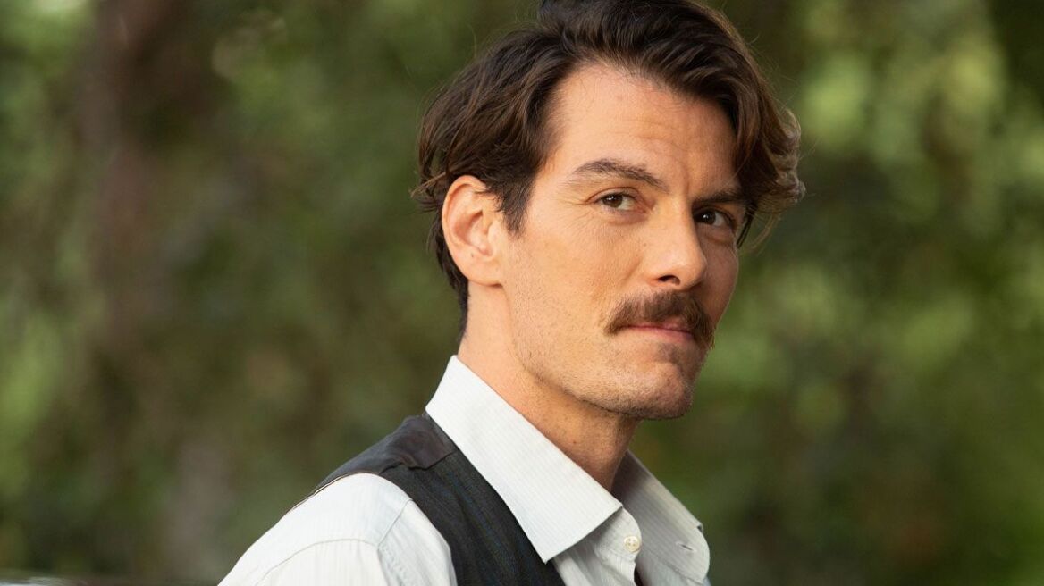 Άγριες Μέλισσες: Ο Κωνσταντής δίνει μάχη για τη ζωή του