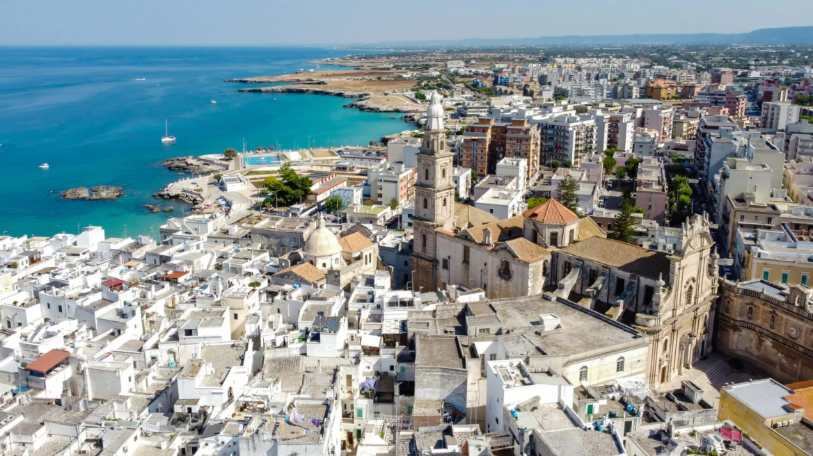 Η Μονόπολη υπάρχει στ΄αλήθεια και είναι πανέμορφη
