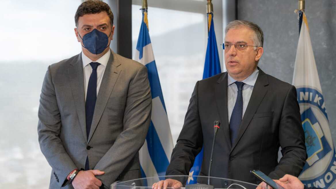 Μέτρα ενόψει της τουριστικής σεζόν: Αυξάνεται η αστυνόμευση σε αεροδρόμια, συνοριακούς σταθμούς και τουριστικούς προορισμούς