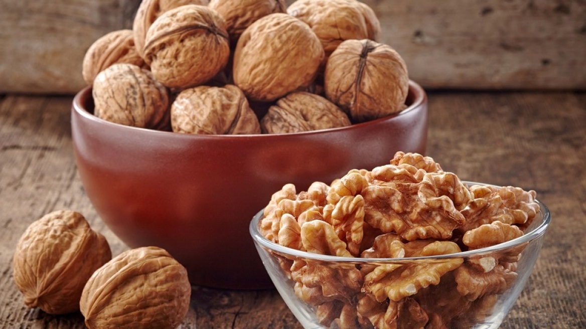 5 υγιεινά σνακ για τις βραδινές λιγούρες