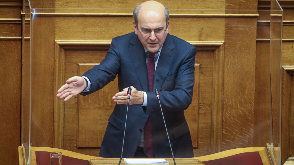 Χατζηδάκης: Πολυτραυματίας ο ΕΦΚΑ - Απαιτούνται παρεμβάσεις για την καλύτερη εξυπηρέτηση των ασφαλισμένων
