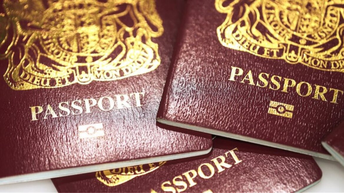 Ουκρανική κρίση: Η Βρετανία αναστέλλει τη χορήγηση χρυσής βίζας σε επενδυτές 