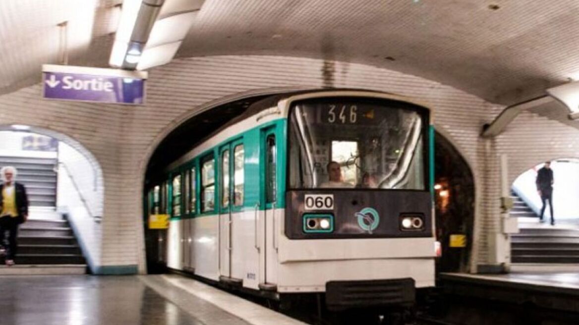 Μεγάλη απεργία έχει παραλύσει το μετρό στο Παρίσι 