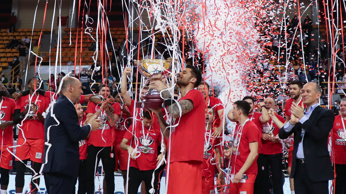 Πρίντεζης στον κόσμο του Ολυμπιακού: «Σας ευχαριστώ που βοηθήσατε το παιδικό μου όνειρο, τα λέμε πιο συχνά και από πιο κοντά»