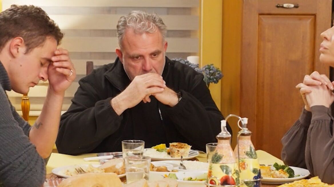 Η γη της ελιάς: Ο Στάθης λυγίζει με τη Βασιλική και προκαλεί εντάσεις