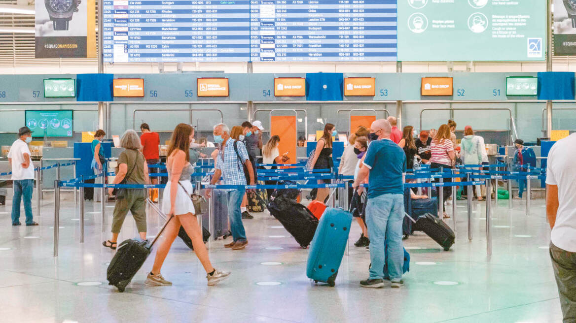Τουρισμός: Φέτος όλοι έρχονται Ελλάδα - «Φουλάρουμε» για νέο ρεκόρ