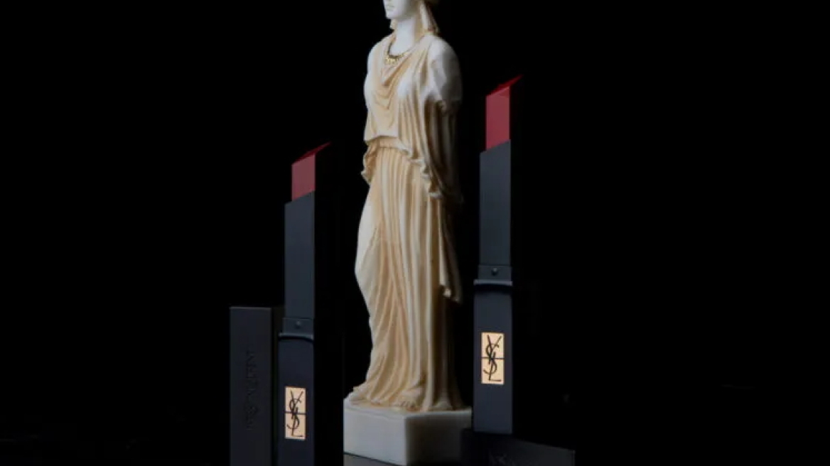 Prix d’Excellence de la Beauté 2022: Το κραγιόν που χαρίζει ημιμάτ χρώμα, φινίρισμα βελούδου και ανάλαφρη αίσθηση