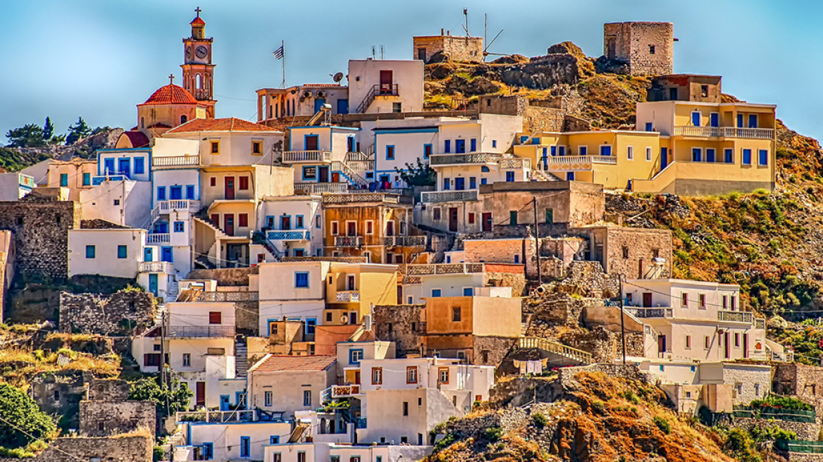 Κάρπαθος: Απαντήσεις σε 18 κινητά τηλέφωνα ψάχνουν οι Αρχές για το μοιραίο «ροζ» βίντεο