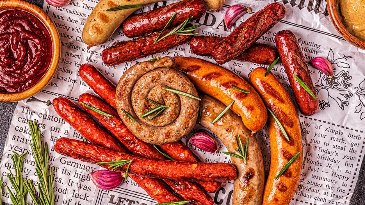 Ελληνικά λουκάνικα: τα πάντα και ακόμη περισσότερα για το πιο αγαπημένο αλλαντικό!