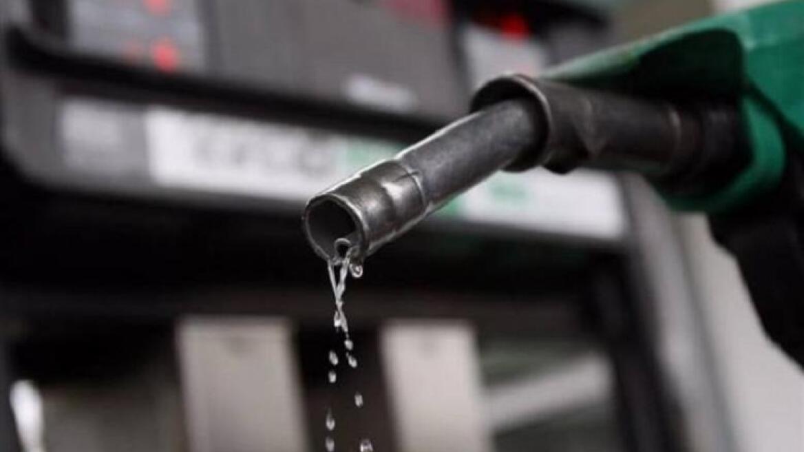 Καύσιμα: Πτώση εσόδων από φόρους παρά τις ανατιμήσεις
