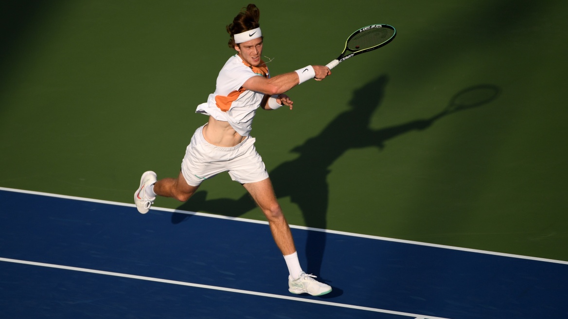 Το μήνυμα του Ρώσου Αντρέι Ρούμπλεφ για την εισβολή: «Όχι στον πόλεμο, παρακαλώ» - Δείτε βίντεο 