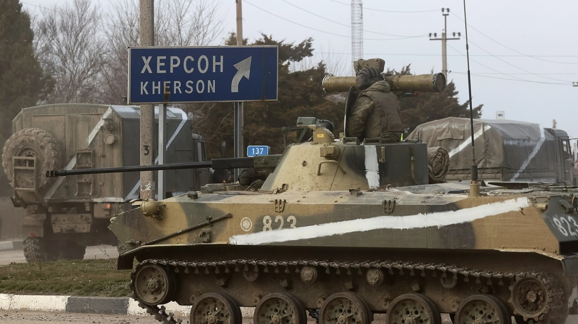 Πόλεμος στην Ουκρανία: Τρεις νεκροί από ρωσική επίθεση σε λεωφορείο στη Χερσώνα