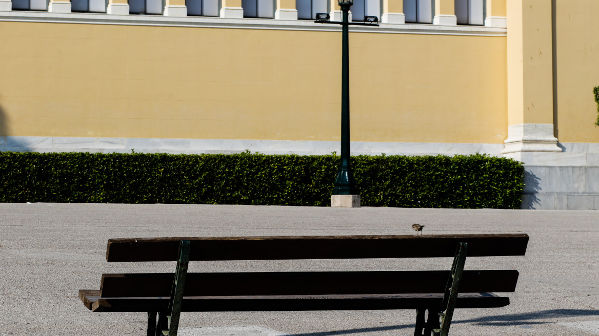 Τρόμος για τουρίστρια από την Ολλανδία στο Ζάππειο: Επιδειξίας άρχισε να αυνανίζεται μπροστά της μέρα μεσημέρι!