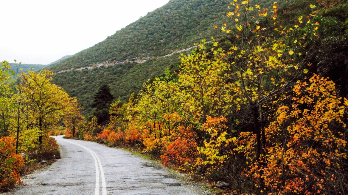 Road trip στην Πελοπόννησο: Ένα τριήμερο με φύση, πολιτισμό και υπέροχες διαδρομές