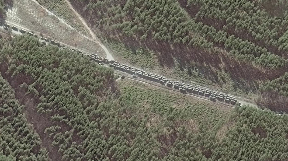 Εισβολή στην Ουκρανία - Βρετανία: Η ουκρανική αντίσταση κρατά τη ρωσική στρατιωτική οχηματοπομπή 30 χλμ έξω από το Κίεβο