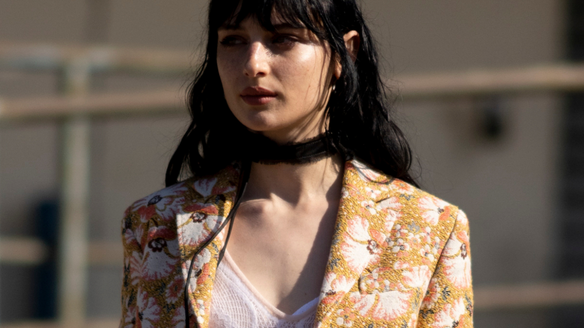 Street Style Edition: Τα χτενίσματα και κουρέματα που ξεχωρίσαμε στις εβδομάδες μόδας της σεζόν F/W 2022