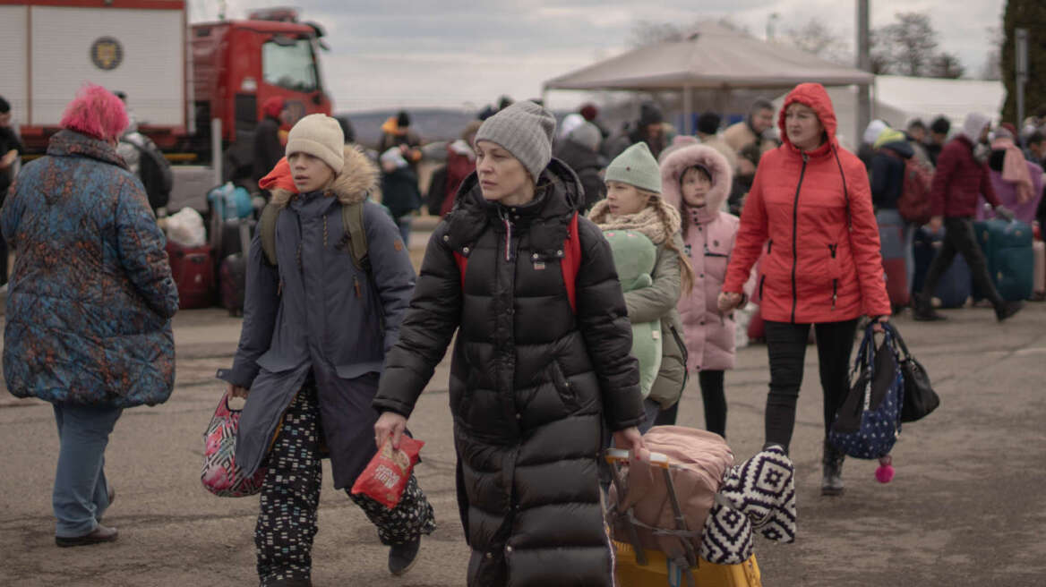 Εισβολή στην Ουκρανία: Πάνω από 575.000 Ουκρανοί πρόσφυγες έχουν μπει στην Πολωνία 