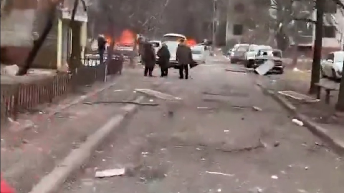Εισβολή στην Ουκρανία: 47 νεκροί από ρωσικά πλήγματα σε σχολεία και σπίτια στο Τσερνίχιφ