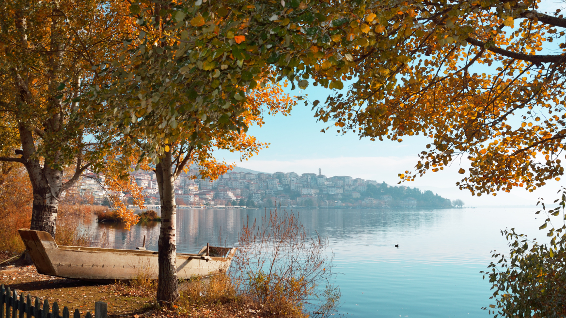 Οι εμπειρίες που πρέπει οπωσδήποτε να ζήσετε στην Καστοριά