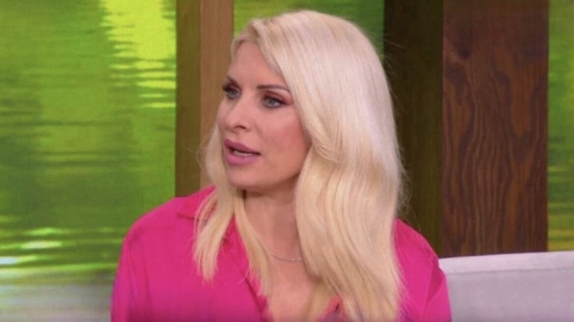 Ελένη Μενεγάκη: «O θάνατος δεν μου είχε περάσει ποτέ από το μυαλό, μέχρι πρόσφατα»