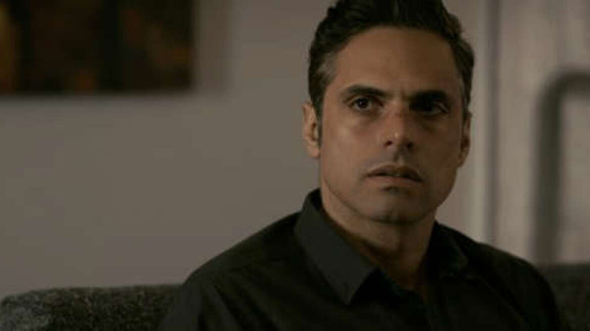 Σκοτεινή Θάλασσα: Ο Κριεζής προσπαθεί να πείσει τον Χρήστο να ανασκευάσει την ομολογία του