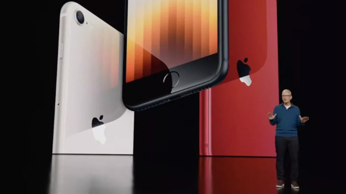 iPhone SE 2022: Αυτό είναι το νέο πιο οικονομικό κινητό της Apple – Αξίζει;