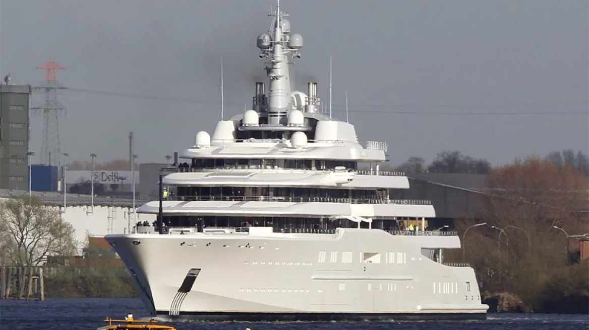 Στο Αιγαίο Πέλαγος τα δύο σούπερ γιοτ του Αμπράμοβιτς – Αξίζουν 1,3 δισ. δολάρια