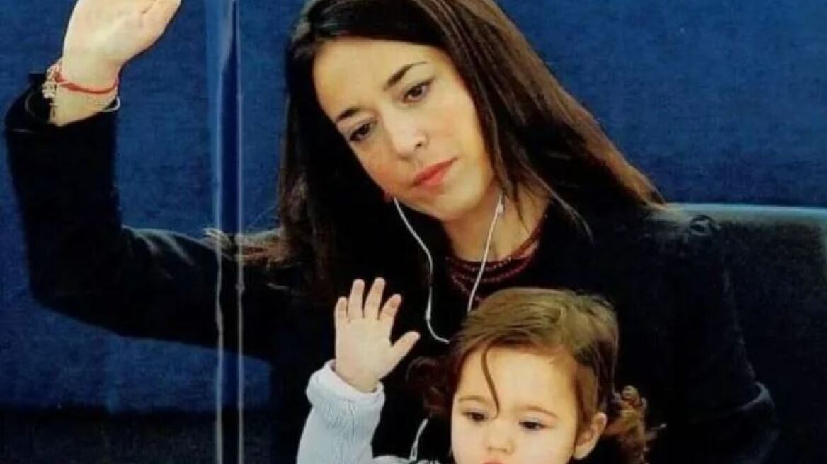Licia Ronzulli: Η πολιτικός που «μεγάλωσε» την κόρη της μέσα στο Ευρωπαϊκό Κοινοβούλιο