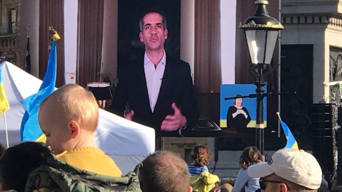 Ο Κώστας Μπακογιάννης μίλησε στη μεγάλη αντιπολεμική συγκέντρωση του Λονδίνου