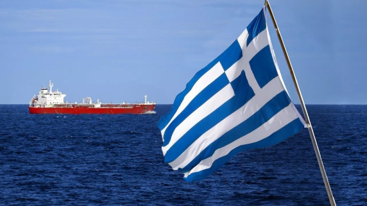 Ναυτιλία: Οι Έλληνες εφοπλιστές συνεχίζουν να μην επιλέγουν το ελληνικό νηολόγιο