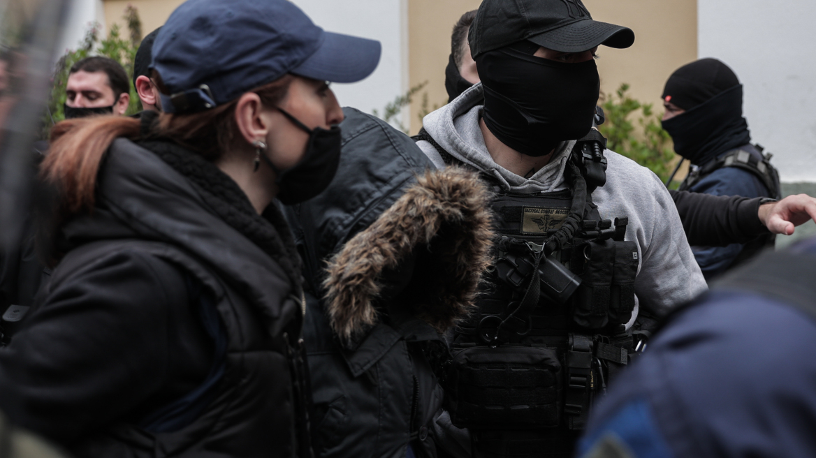 Πάτρα: Σε πάνω από ένα χρόνο θα γίνει η δίκη, δεν υποχωρούμε στο αίτημα αποφυλάκισης, λέει ο δικηγόρος της Πισπιρίγκου