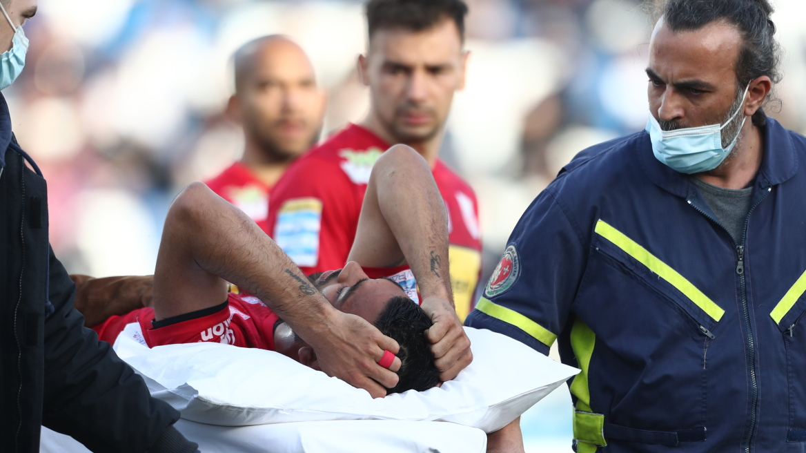 Super League 1, Ιωνικός-Βόλος: «Παγωμάρα» με Ρομέρο στη Νίκαια, έχασε προσωρινά τις αισθήσεις του - Δείτε βίντεο