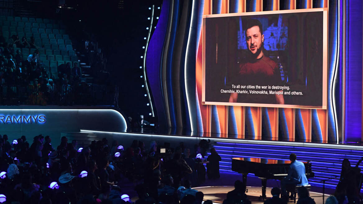 Ζελένσκι: Με Αριστοτέλη και social media κέρδισε τον πόλεμο της επικοινωνίας - Αύριο η ομιλία του στη Βουλή