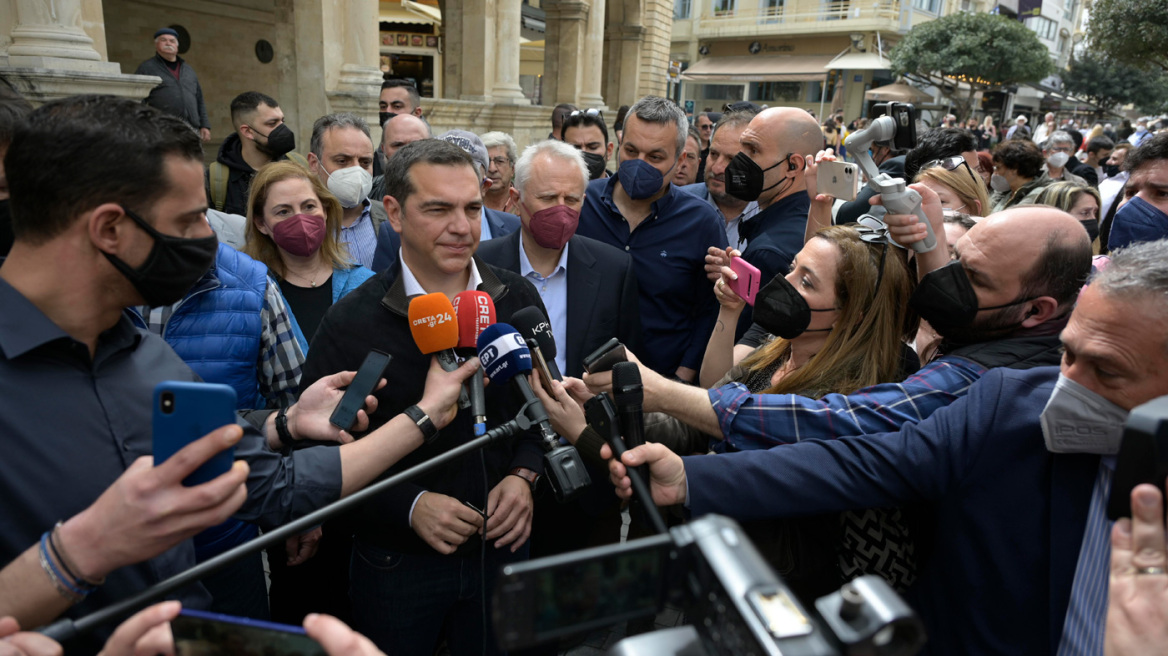 Τσίπρας από το Ηράκλειο Κρήτης: Η ρήτρα αναπροσαρμογής είναι η ρήτρα αισχροκέρδειας Μητσοτάκη