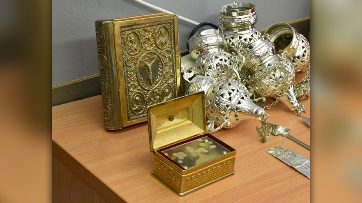 Εξιχνίασαν τρεις κλοπές μετά τη λειψανοθήκη του Αγίου Χαραλάμπους