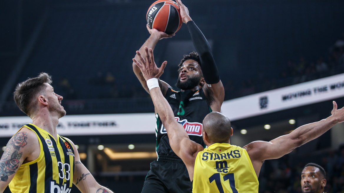 Euroleague, Φενέρμπαχτσε - Παναθηναϊκός 59-62: Γλυκό φινάλε σε πικρή χρονιά - Δείτε το τρίποντο του Μέικον που έδωσε τη νίκη 