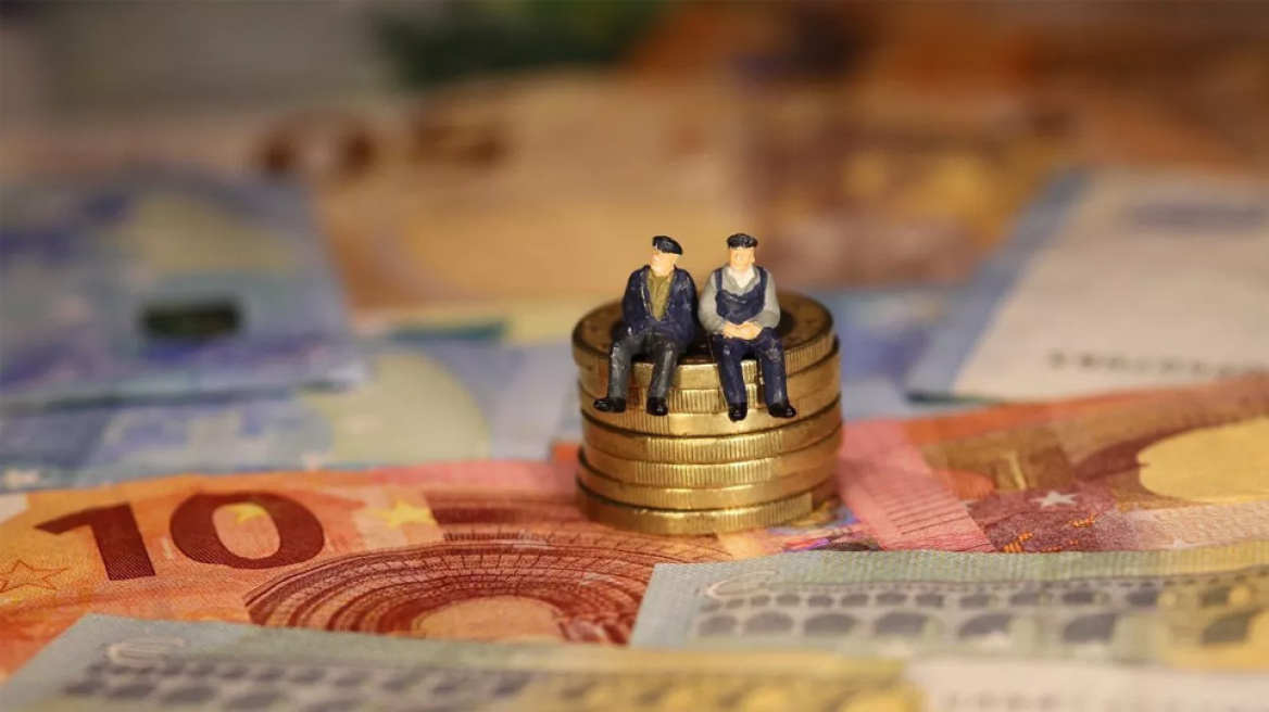 Συντάξεις Μαΐου 2022: Πότε θα γίνουν οι πληρωμές ενόψει Πάσχα