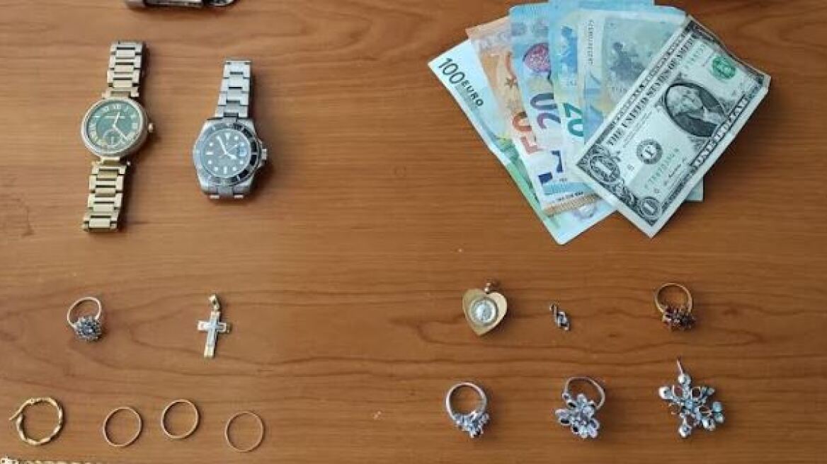 Φύλαγαν κλοπιμαία αξίας 10.000 ευρώ σε δωμάτιο ξενοδοχείου