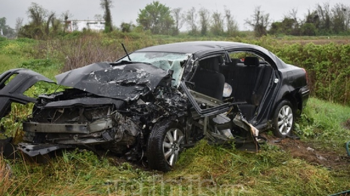 Ημαθία: Θανατηφόρα σύγκρουση ΙΧ με αγροτικό στην Αλεξάνδρεια - Νεκρή μια 61χρονη