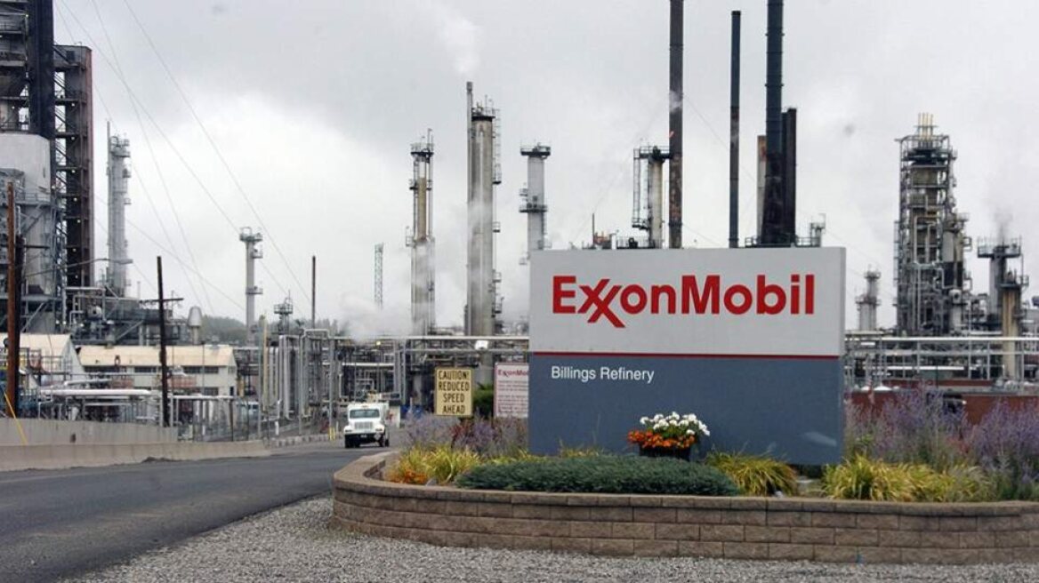Πόλεμος στην Ουκρανία - Reuters: Η Exxon Mobil σκέφτεται να αποχωρήσει πλήρως από τη Ρωσία 