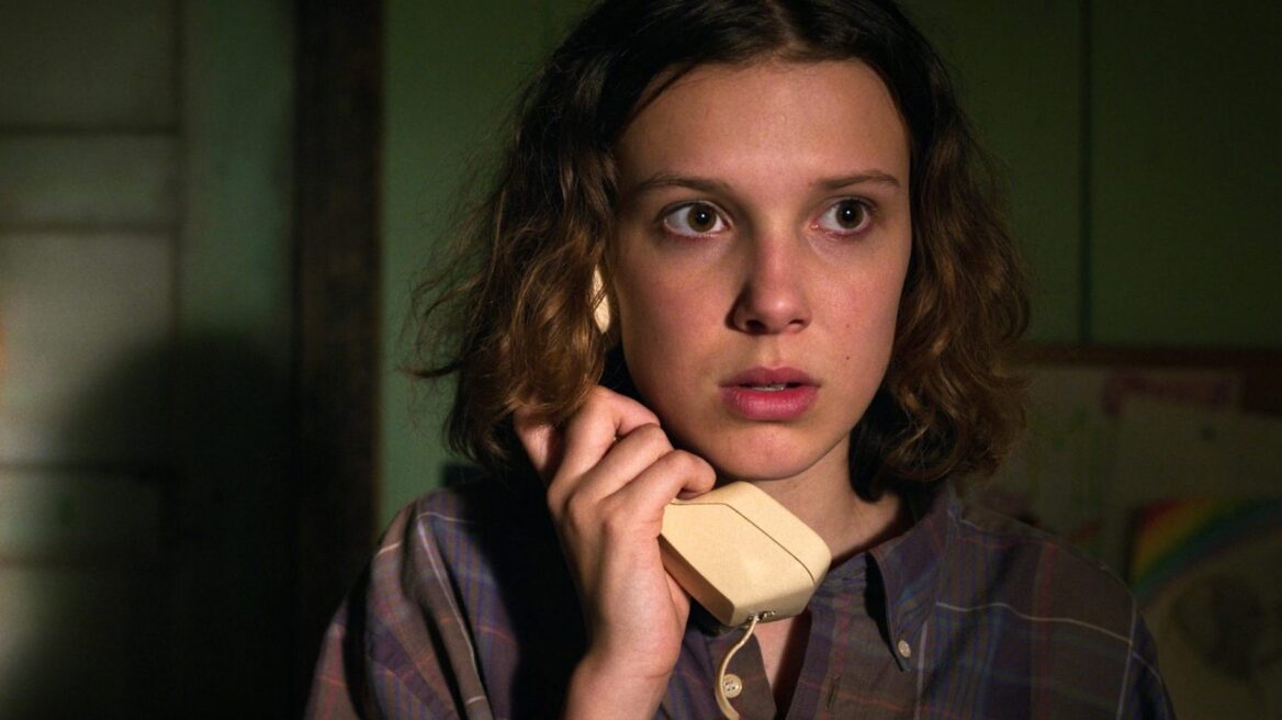 Stranger Things: Η Millie Bobby Brown λέει ότι η Eleven θα βρεθεί «στην πιο σκοτεινή κατάσταση που ήταν ποτέ», στην 4η σεζόν της σειράς