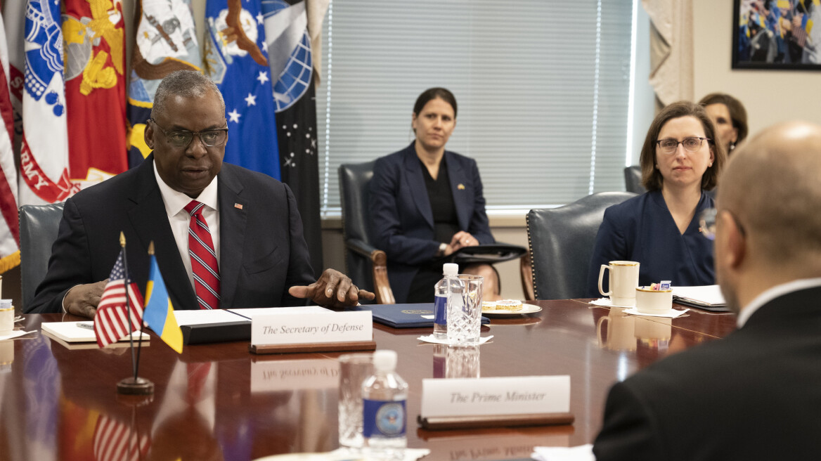 Πόλεμος στην Ουκρανία: Ο υπουργός Άμυνας των ΗΠΑ προσκαλεί ομολόγους του σε βάση στη Γερμανία