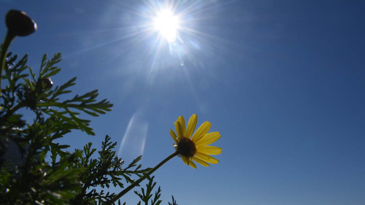 Καιρός: Καλοκαιρινός οβελίας με θερμοκρασίες πάνω από 25 βαθμούς Κελσίου 