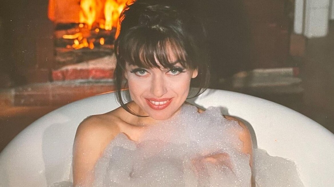 Καίτη Γαρμπή: Η φωτογραφία μέσα στην μπανιέρα πριν από 30 χρόνια
