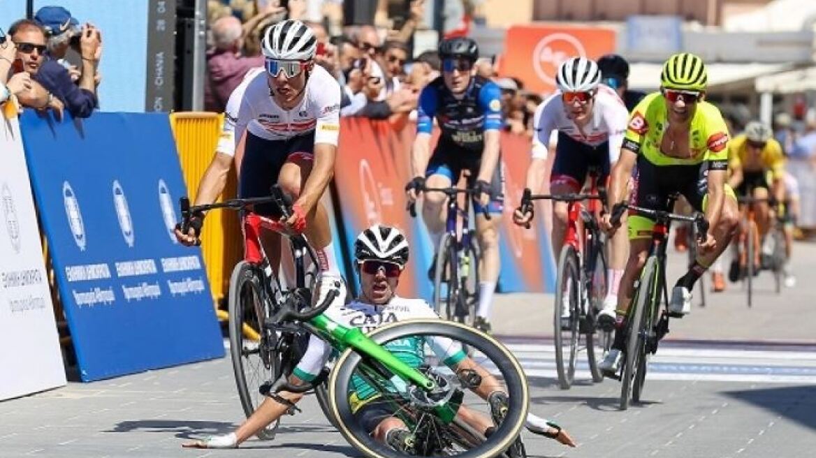  ΔΕΗ Ποδηλατικός Γύρος Ελλάδας: Το σπάσιμο της σέλας έφερε την πτώση 