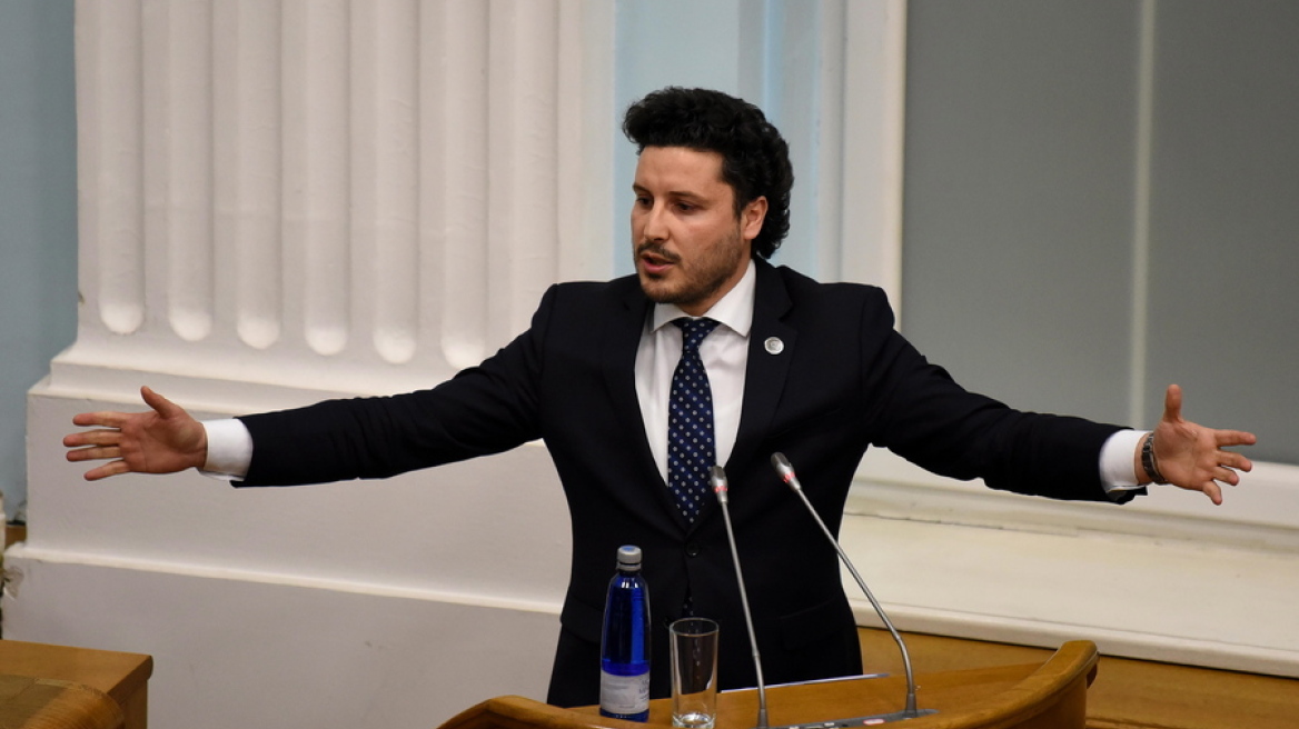 Μαυροβούνιο: Ψήφος εμπιστοσύνης στη κυβέρνηση μειοψηφίας του Αμπάζοβιτς