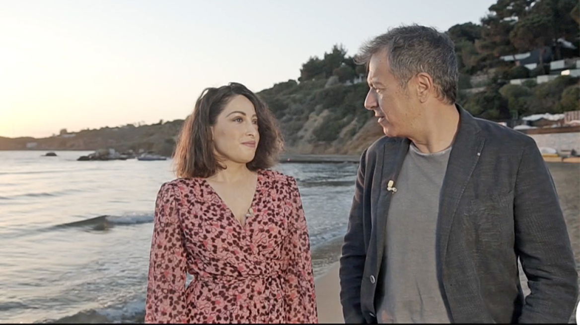 Ιωάννα Παλιοσπύρου: To Twitter «υποκλίθηκε» στη δύναμη που βρήκε και έβγαλε τη μάσκα