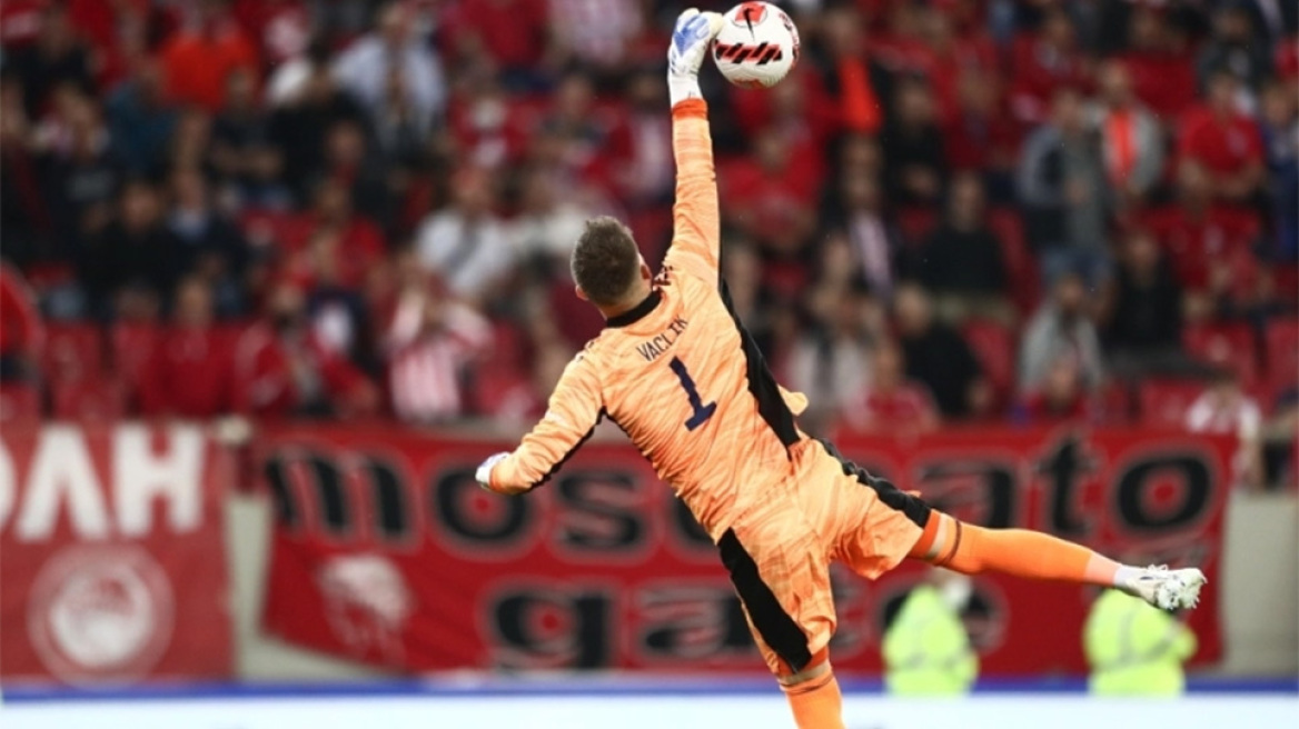  Ολυμπιακός: Αυτόματη επέκταση του συμβολαίου του Βατσλίκ