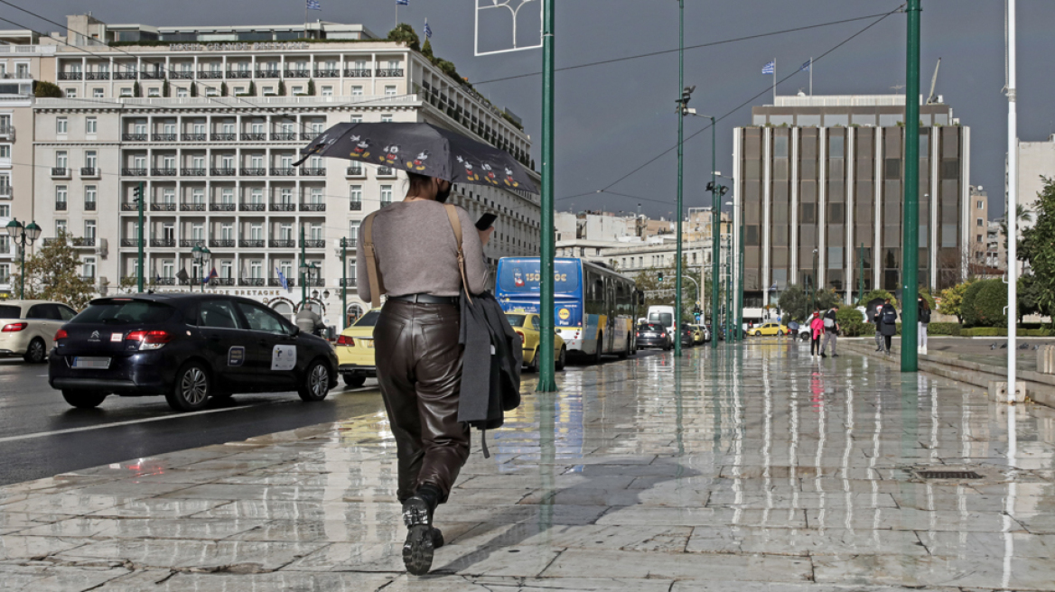 Καιρός: Βροχές, καταιγίδες και πτώση της θερμοκρασίας σήμερα - Πότε αναμένεται βελτίωση
